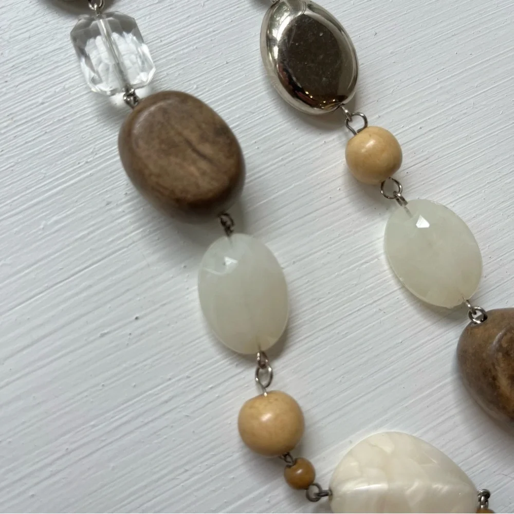 Neutral Tones Beaded Necklace